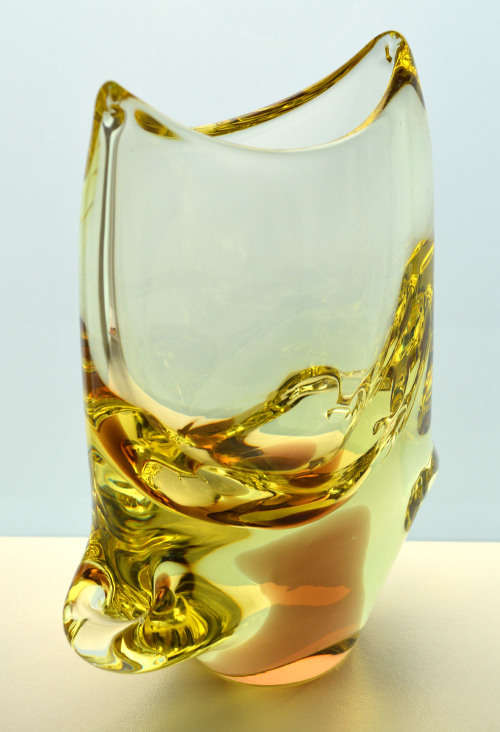 ELEGANT 1960s ZBS CITRINE CZECH ART GLASS SCULPTURAL OBJECT: DESIGN PROF M KLINGER (1922-1999)