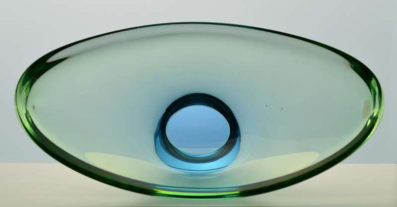 WITH TRACES OF URANIUM!!  A BEAUTY! A RETRO SKRDLOVICE BOWL DESIGNED BY EMMANUEL BERANEK  IN 1959