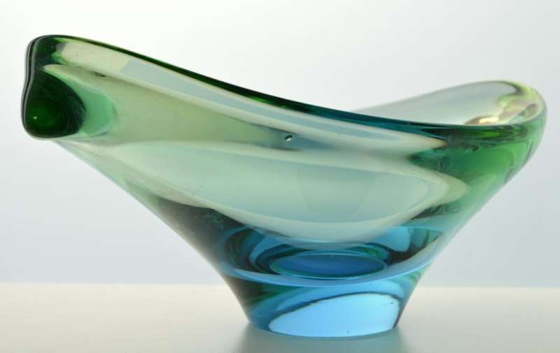 WITH TRACES OF URANIUM!!  A BEAUTY! A RETRO SKRDLOVICE BOWL DESIGNED BY EMMANUEL BERANEK  IN 1959