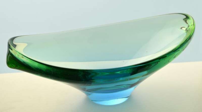 WITH TRACES OF URANIUM!!  A BEAUTY! A RETRO SKRDLOVICE BOWL DESIGNED BY EMMANUEL BERANEK  IN 1959