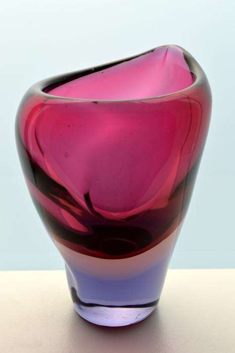 MAGNIFICENT & VERY RARE MARIA STAHLIKOVA CZECH ART GLASS VASE, DESIGNED FOR SKRDLOVICE GLASS WORKS