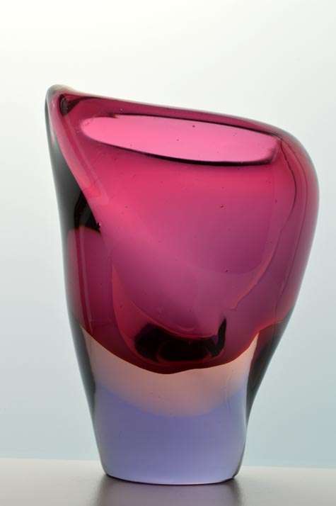 MAGNIFICENT & VERY RARE MARIA STAHLIKOVA CZECH ART GLASS VASE, DESIGNED FOR SKRDLOVICE GLASS WORKS