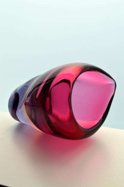 MAGNIFICENT & VERY RARE MARIA STAHLIKOVA CZECH ART GLASS VASE, DESIGNED FOR SKRDLOVICE GLASS WORKS