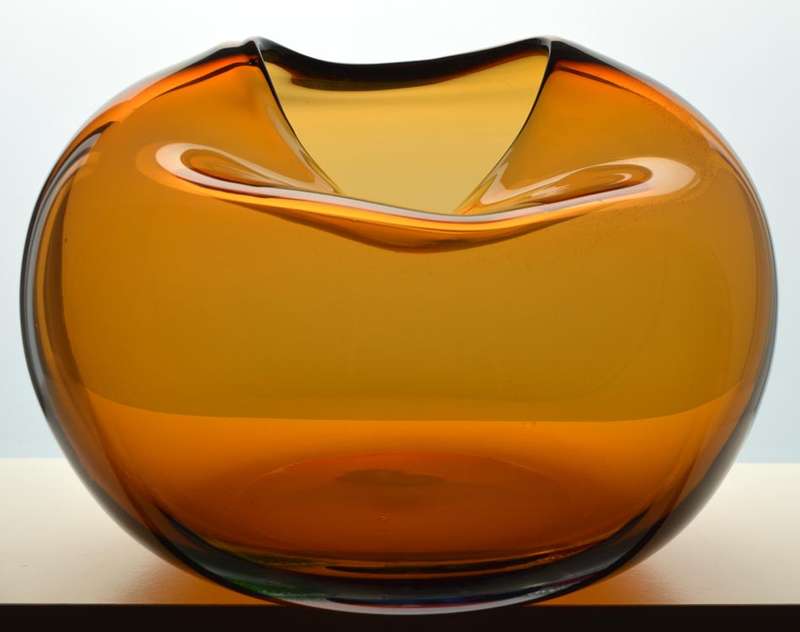 A DAZZLINGLY BEAUTIFUL MODERNIST `PEBBLES` BOWL, DESIGNED BY AND MADE FOR KATE HUME IN 2013