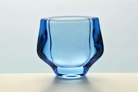 SOUGHT-AFTER AZURE PRESSED GLASS VASE BY FRANTISEK VIZNER (1936-2011): A COLLECTOR'S ITEM FROM 1962