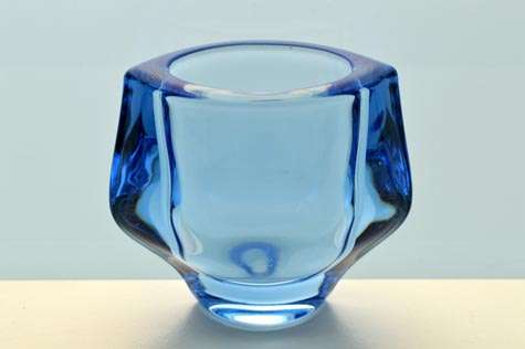 SOUGHT-AFTER AZURE PRESSED GLASS VASE BY FRANTISEK VIZNER (1936-2011): A COLLECTOR'S ITEM FROM 1962