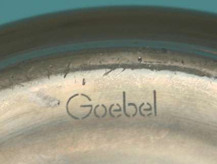 * GERMAN ART GLASS FROM THE 80s : A SIGNED IRIDESCENT POSCHINGER VASE FOR GOEBEL