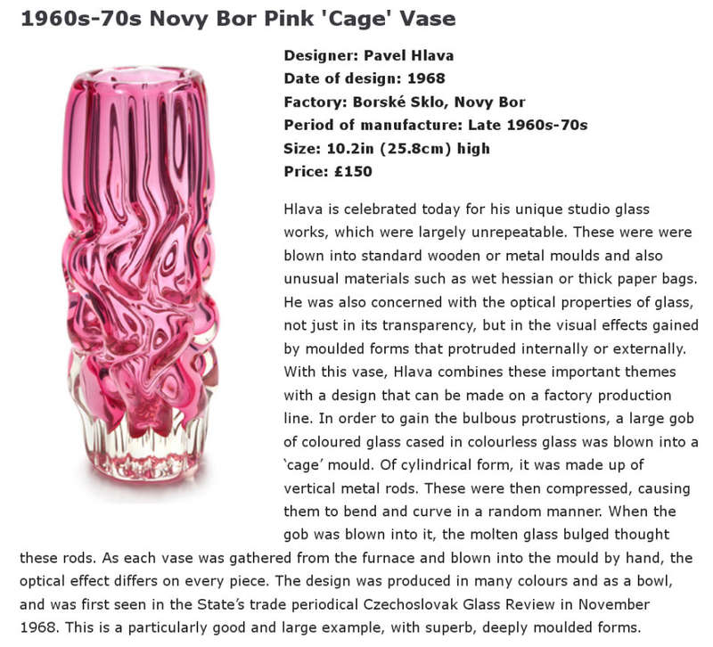 A NOVI BOR CZECH ART GLASS SCULPTURAL VASE, DESIGNED BY PAVEL HLAVA IN 1968