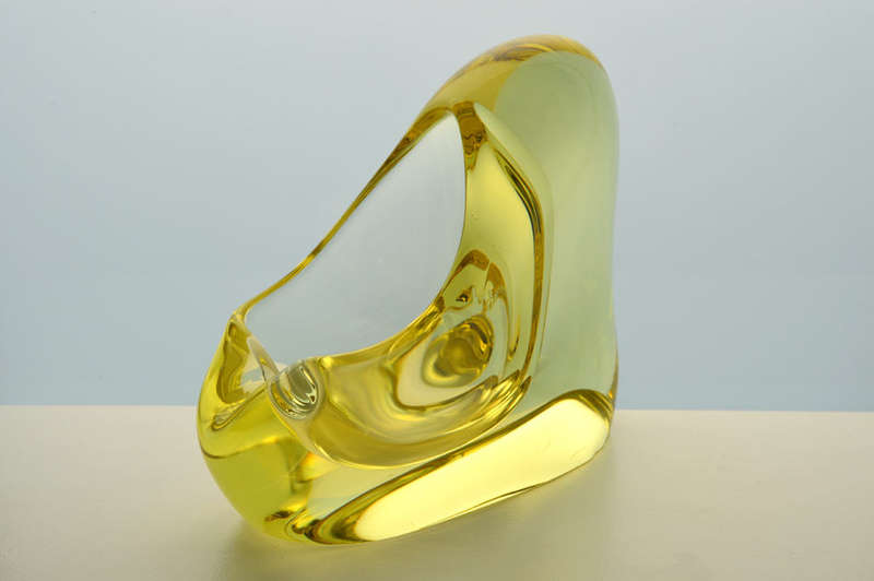 ELEGANT 1960s ZBS CITRINE CZECH ART GLASS SCULPTURAL OBJECT: DESIGN PROF M KLINGER (1922-1999)