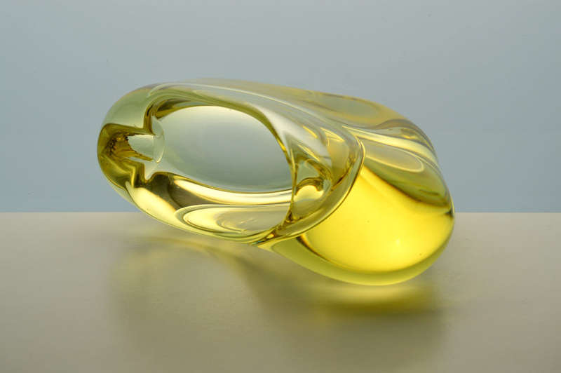 ELEGANT 1960s ZBS CITRINE CZECH ART GLASS SCULPTURAL OBJECT: DESIGN PROF M KLINGER (1922-1999)
