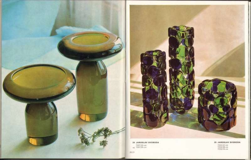 MAGNIFICENT CZECH ART GLASS VASE DESIGNED FOR SKRDLOVICE GLASSWORKS IN 1972 BY PROF JAROSLAV SVOBODA