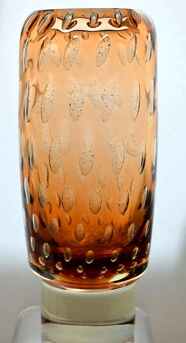 A BEAUTIFUL & RARE FIND: AMBER VASE, DESIGNED BY MILAN METELAK FOR HARRACHOV GLASS