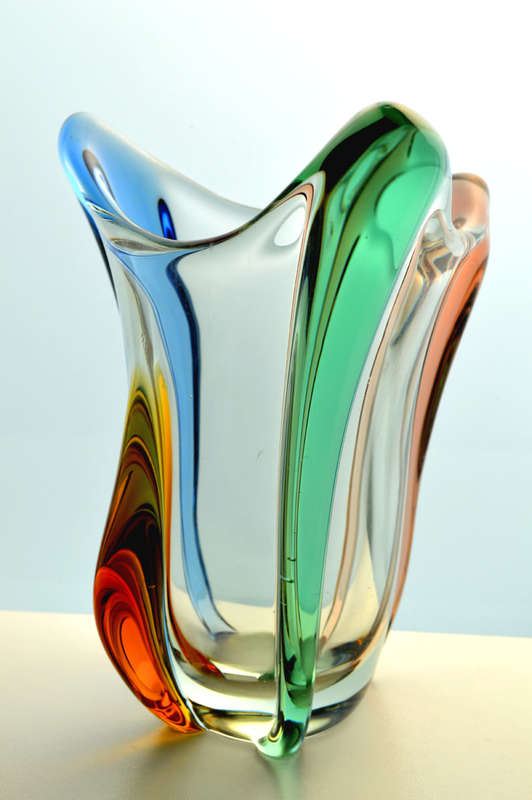 * A MAGNIFICENT & MOST ELEGANT CZECH ART GLASS VASE DESIGNED BY FRANTISEK ZEMEK FOR MSTISOV