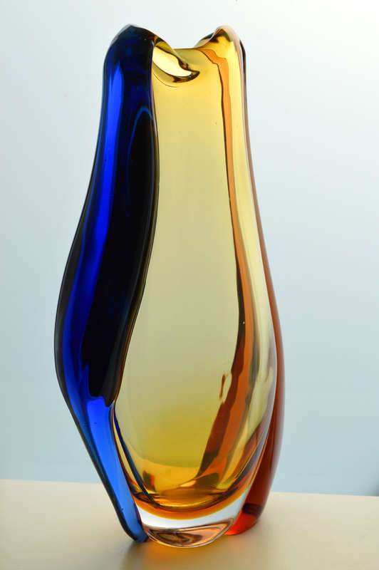 XXL FAMOUS, MAGNIFICENT ICON OF CZECH ART GLASS, ELEGANT VASE DESIGNED BY HANA MACHOVSKA FOR MSTISOV