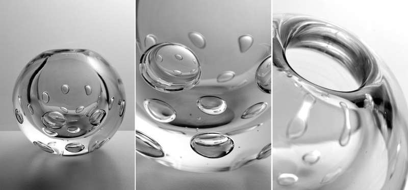 VLADIMIR SVAB (DESIGNED IN 1995) : VERY BEAUTIFUL BALL VASE, CLEAR GLASS MADE BY BERANEK GLASS