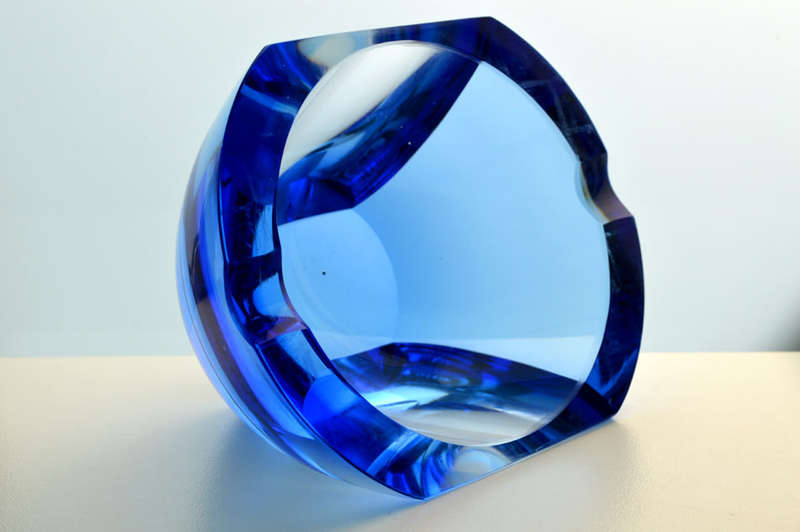 MOSER: TOP QUALITY CZECH GLASS! A MAGNIFICENT & MOST ELEGANT ART GLASS ASHTRAY/BOWL