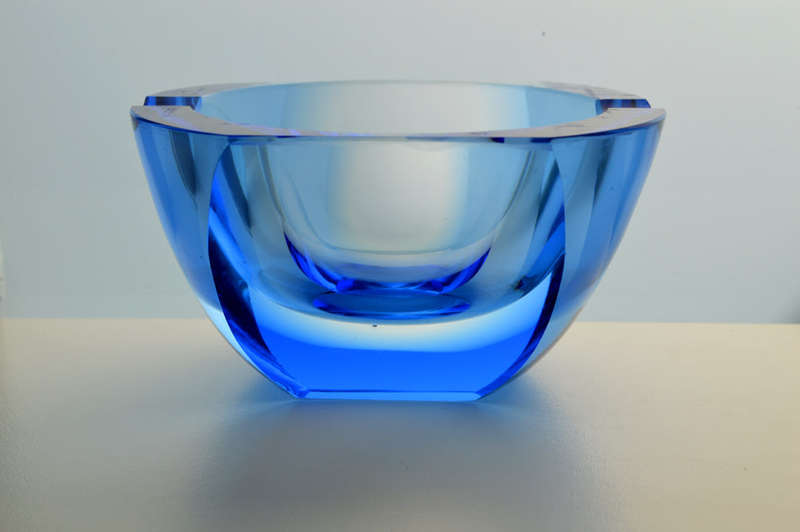 MOSER: TOP QUALITY CZECH GLASS! A MAGNIFICENT & MOST ELEGANT ART GLASS ASHTRAY/BOWL