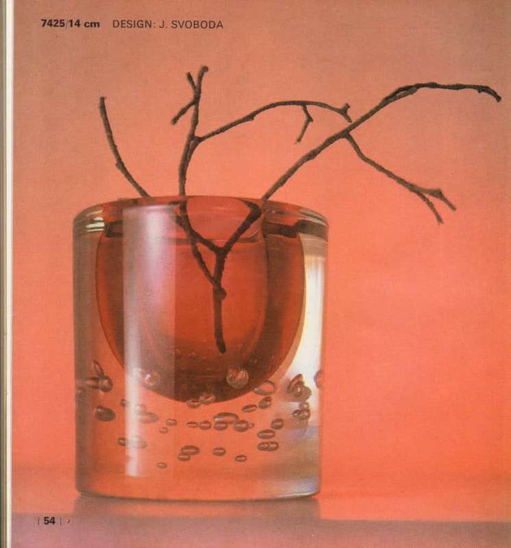 DAZZLINGLY BEAUTIFUL MODERN AMBER CZECH ART GLASS VASE DESIGNED BY JAROSLAV SVOBODA (1938-) IN 1974