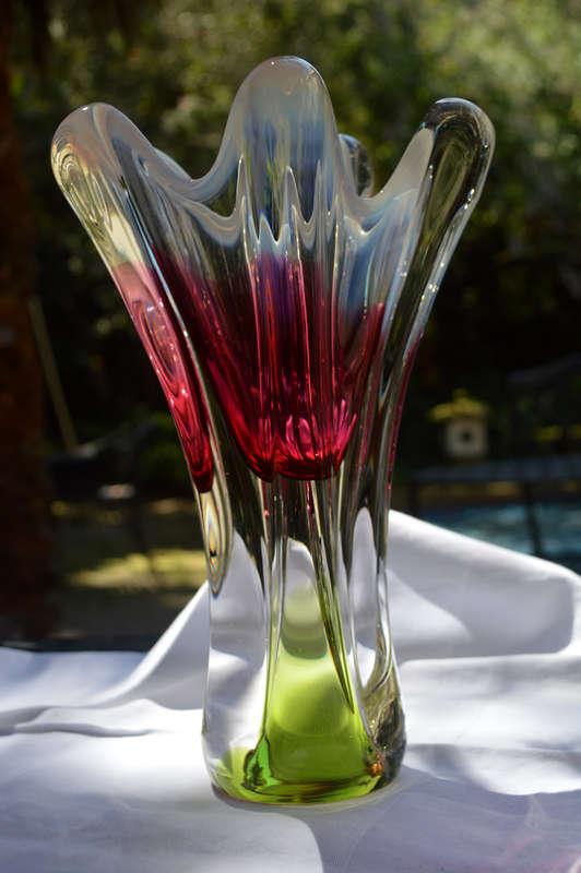 LARGE PINK AND GREEN CZECH ART GLASS CHRIBSKA SCULPTURE DESIGNED BY PROF JOSEF HOSPODKA IN THE 1970s