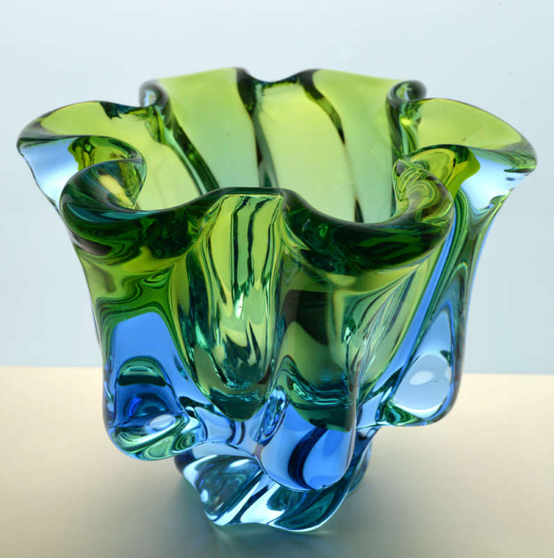 CZECH ART GLASS CHRIBSKA SCULPTURAL VASE DESIGNED BY PROF JOSEF HOSPODKA IN THE EARLY 1970s