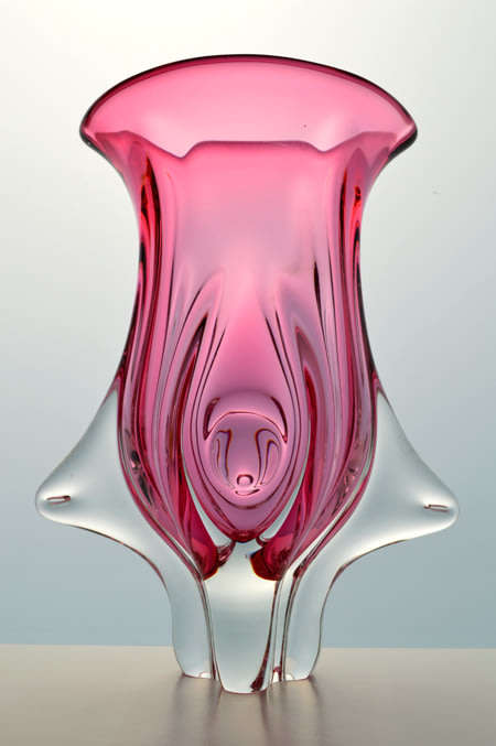 VERY LARGE CZECH ART GLASS CHRIBSKA SCULPTURAL VASE DESIGNED BY PROF JOSEF HOSPODKA IN THE MID 1970s