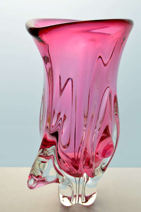 VERY LARGE CZECH ART GLASS CHRIBSKA SCULPTURAL VASE DESIGNED BY PROF JOSEF HOSPODKA IN THE MID 1970s