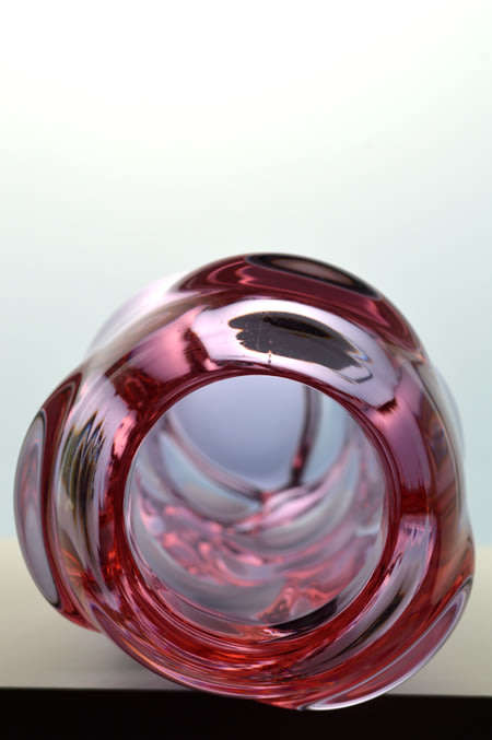 MAGNIFICENT ZBS CZECH ART GLASS SCULPTURAL VASE, DESIGN PROF MILOSLAV KLINGER (1922-1999)