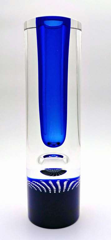 A LARGE CZECH 21ST CENTURY DAZZLING COBALT BLUE ART GLASS VASE WITH FINE CONTROLLED BUBBLES