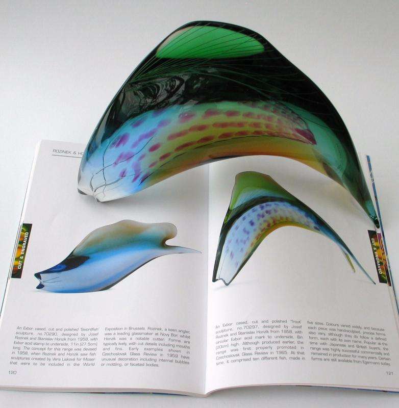 EXTRA LARGE! A VERY RARE CULT ITEM: EXBOR FISH GLASS SCULPTURE BY ROZINEK AND HONZIK IN THE 1960s