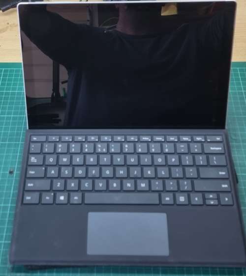 Microsoft Surface Pro 7 1866 Intel Core i5-1035G4 10th Gen 8GB RAM 128GB SSD
