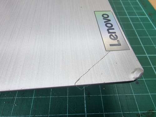 !Pls Read! Lenovo IdeaPad 3 Intel Core i7-1165G7 11th Gen 4GB RAM 512GB NVMe SSD - drop damage!