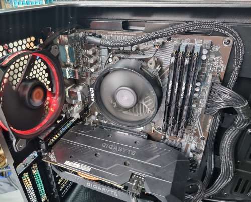 AMD Ryzen 5 3600 32GB DDR4 2666Mhz RAM 256GB Nvme SSD GeForce RTX 2060 1000W PSU
