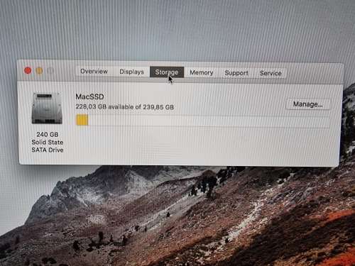 iMac (late 2011) with 256GB SSD and 16GB DDR3 RAM. Original power cable, mouse and keyboard included