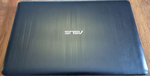 Asus X540B, AMD A4, 4GB RAM, 1TB HDD