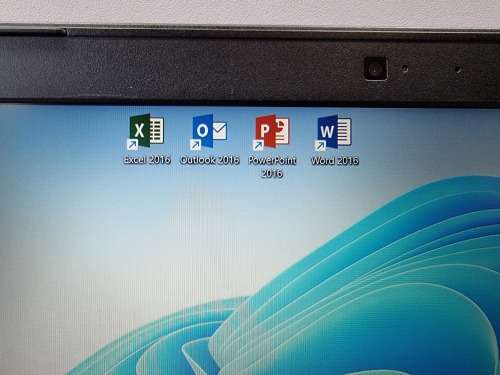 Dell Latitude 3580 i5-7200U 16GB RAM 512GB SSD