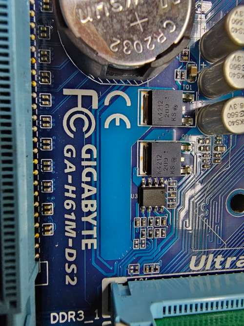 Intel Core i3-3220 - Gigabyte motherboard - 4GB DDR3 RAM