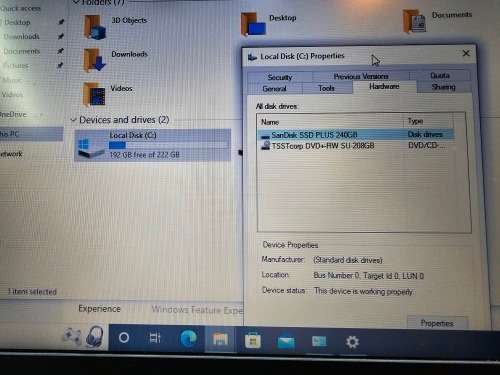 Dell Vostro 3558 - Intel Core i3-4005U - 8GB RAM - 256GB SSD - !No charger!