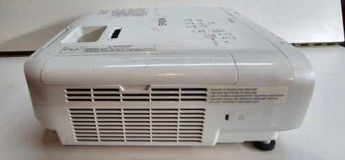 Epson EB-2042 Projector !Spares or Repairs!
