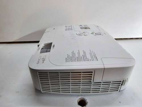 NEC M230X Projector !Spares or Repairs!