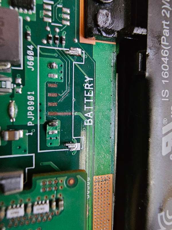 Asus X509JA i3-1005G1 8GB RAM 256GB Nvme SSD  !Battery connector damaged!