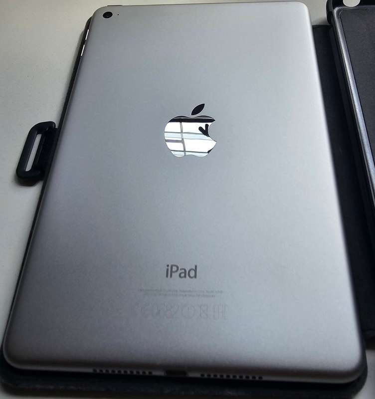 iPad Mini 4 128GB WiFi only