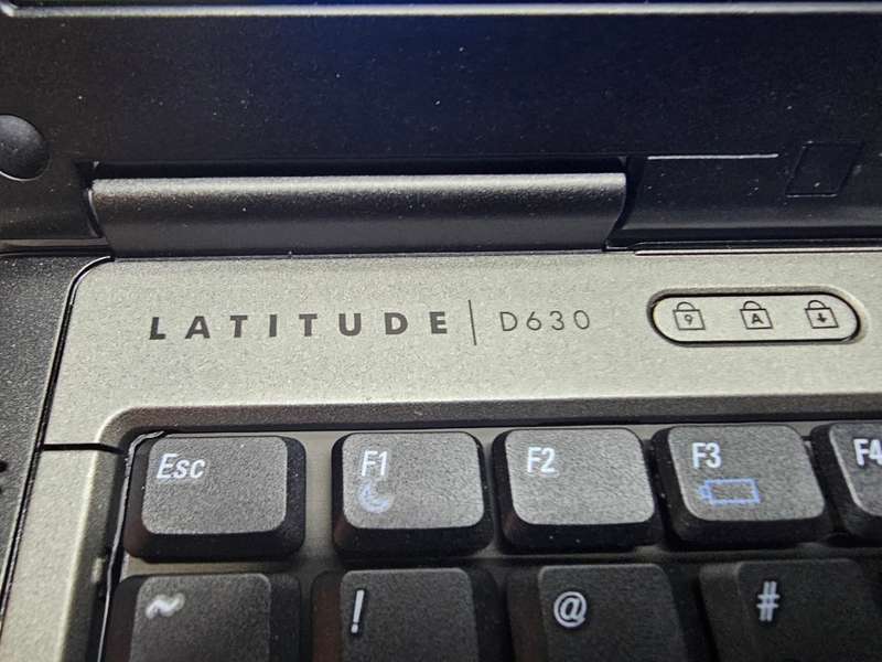 Dell Latitude D630 - Core 2 Duo - 2GB RAM - 128GB IDE HDD