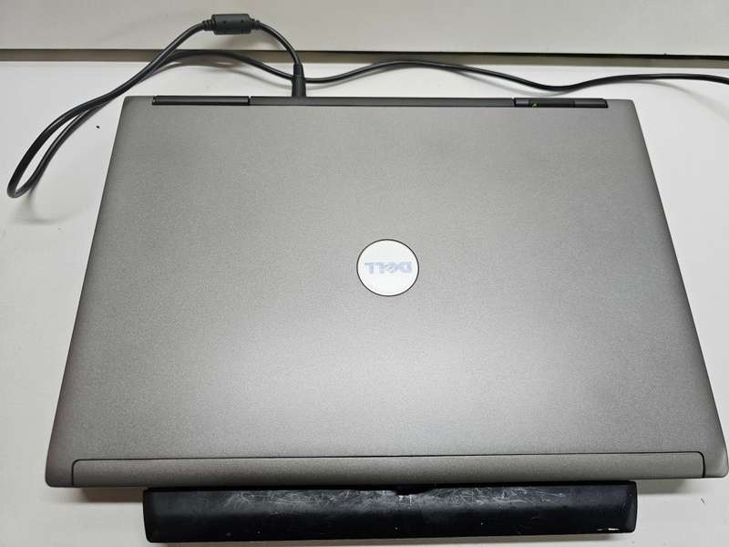 Dell Latitude D630 - Core 2 Duo - 2GB RAM - 128GB IDE HDD