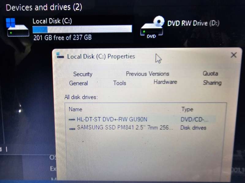 Dell Inspiron 15 3576 i3-6006U (6TH GEN) 8GB RAM 256GB SSD