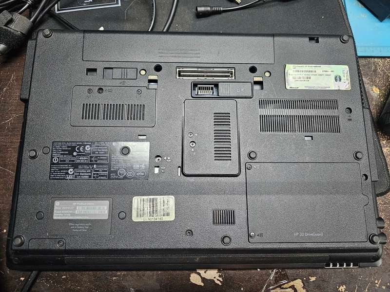 2 x HP Probook 6540b i3-m350 4GB RAM 512GB HDD