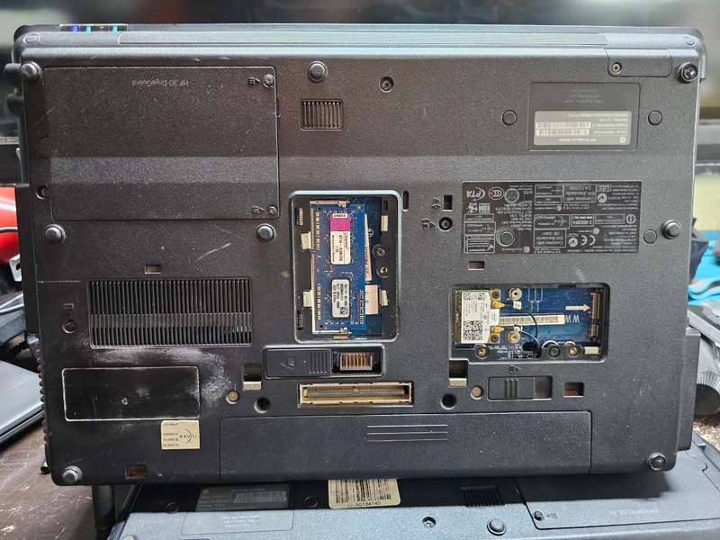 2 x HP Probook 6540b i3-m350 4GB RAM 512GB HDD