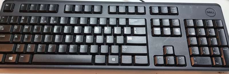 Dell Vostro 3900 Desktop with 19inch screen, keyboard and mouse