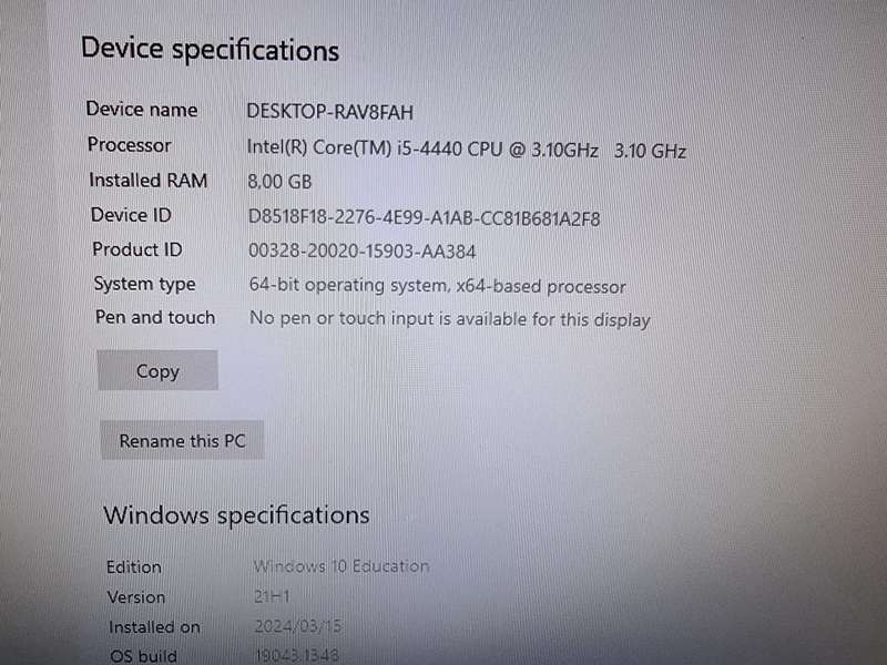 Dell Vostro 3900 Desktop with 19inch screen, keyboard and mouse