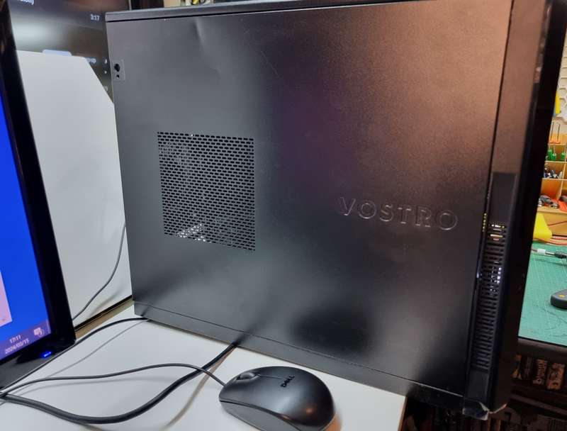 Dell Vostro 3900 Desktop with 19inch screen, keyboard and mouse