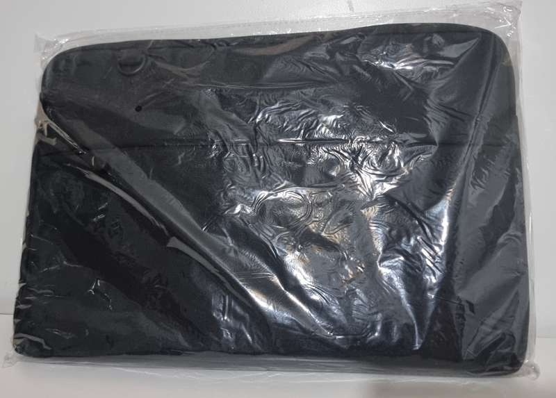 Laptop sleeve with should strap - Brand New